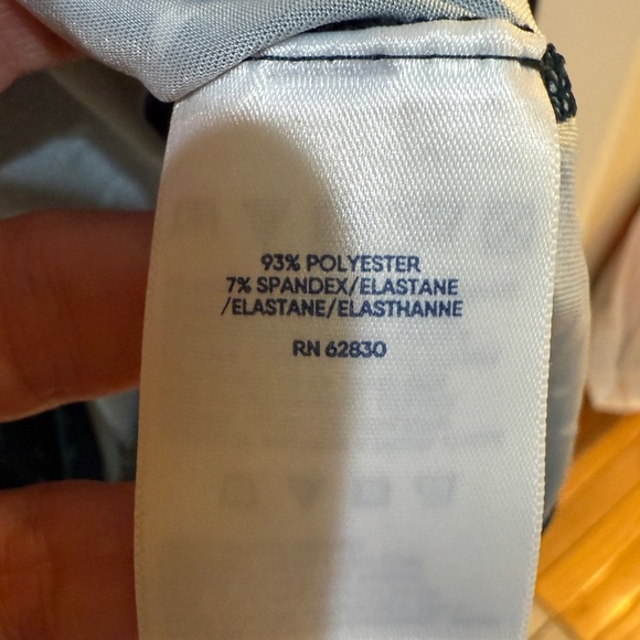 Lands' End Women's Dark Green Therma skin heat turtleneck undershirt - Picture 4 of 5